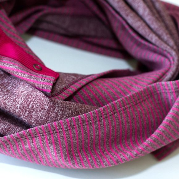 Lululemon Vinyasa Rulu Scarf Hyper Stripe Heathered Bordeaux Drama - Picture 3 of 13
